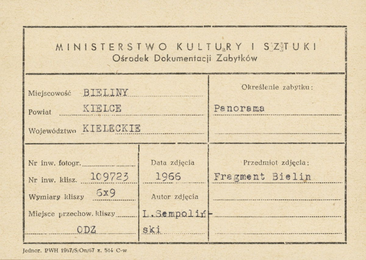 Widok ogólny na kościół i fragment wsi  - metryczka, skan 1