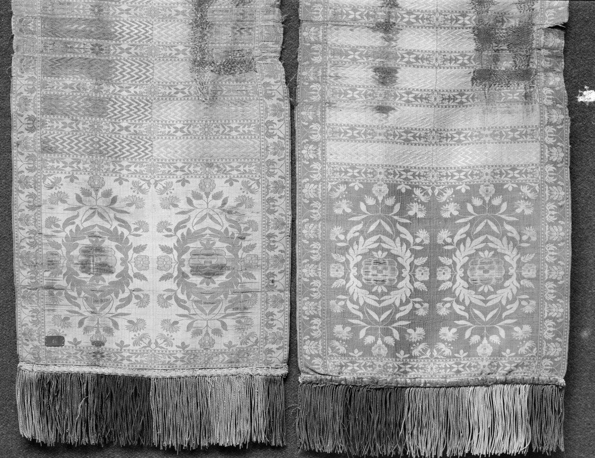 kościół pw. Wniebowzięcia Najświętszej Maryi Panny i św. Zygmunta - Muzeum Diecezjalne - zbiory - pas kontuszowy N 4 - fragment, skan 1