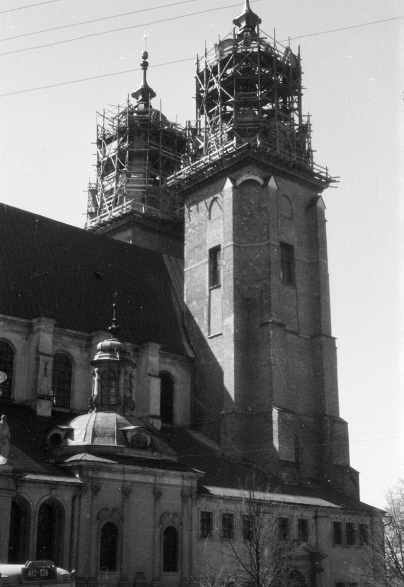 katedra - wieże, skan 1