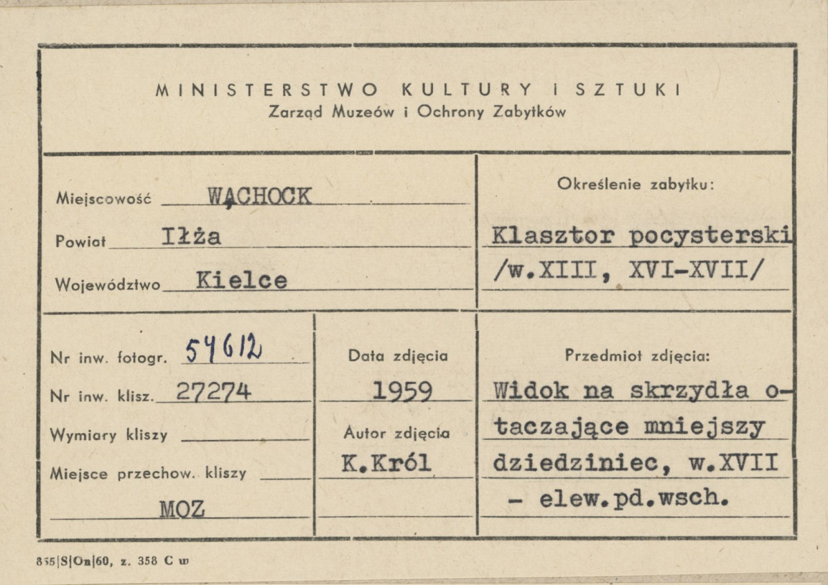 Zespół opactwa Cystersów - klasztor, widok od strony płd. - wsch. na dom opata - metryczka, skan 1
