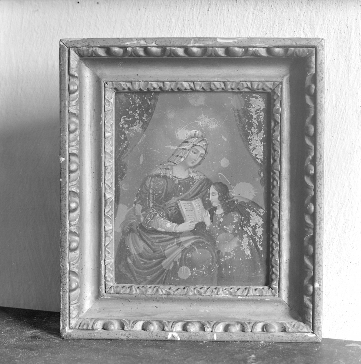 klasztor ss. Mniszek Benedyktynek - zbiory - obraz św. Anna i Marka Boska /na szkle/ z XIX w., skan 1