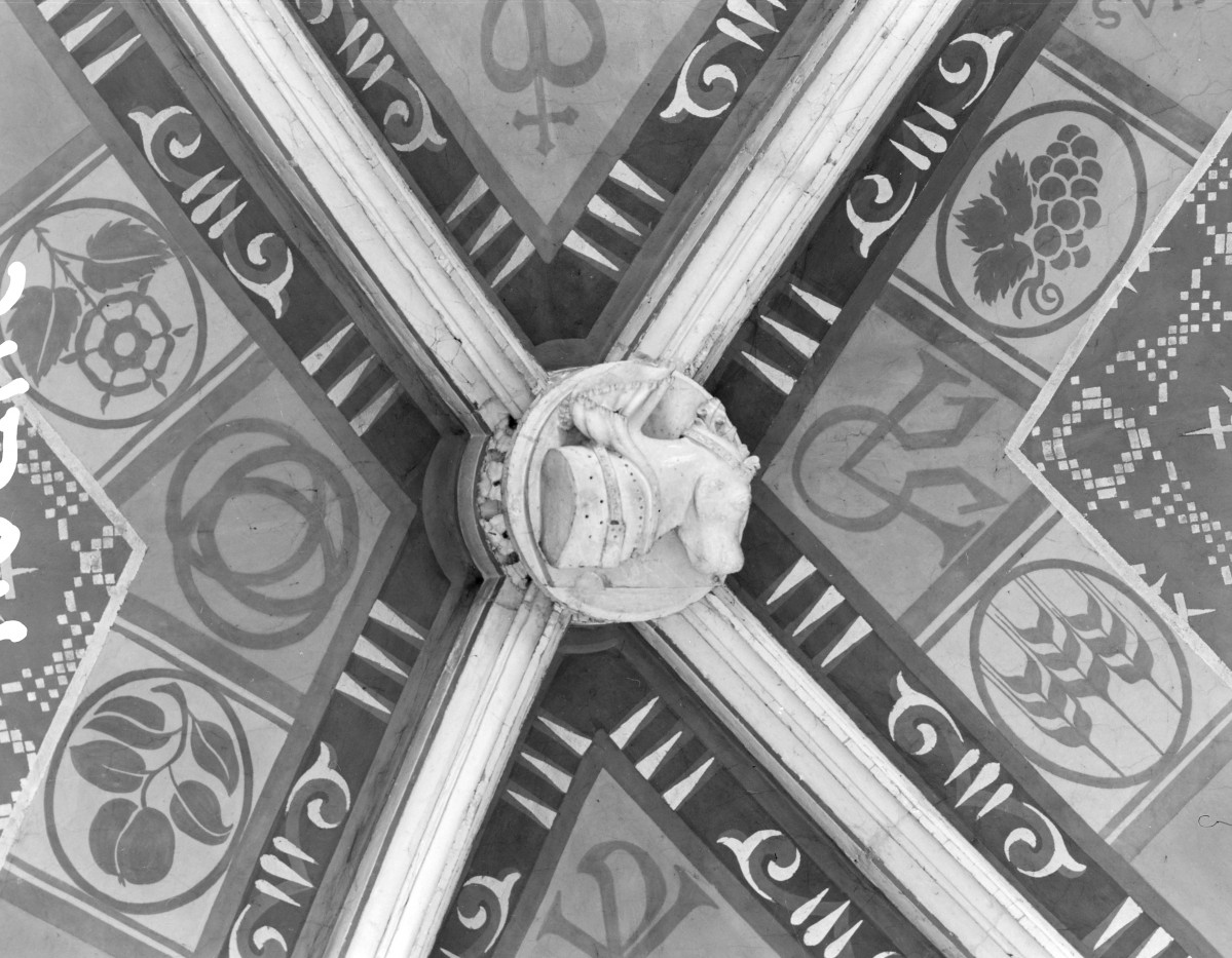 kościół katedralny pw. Narodzenia Najświętszej Marii Panny - wnętrze: zwornik w nawie głównej, skan 1