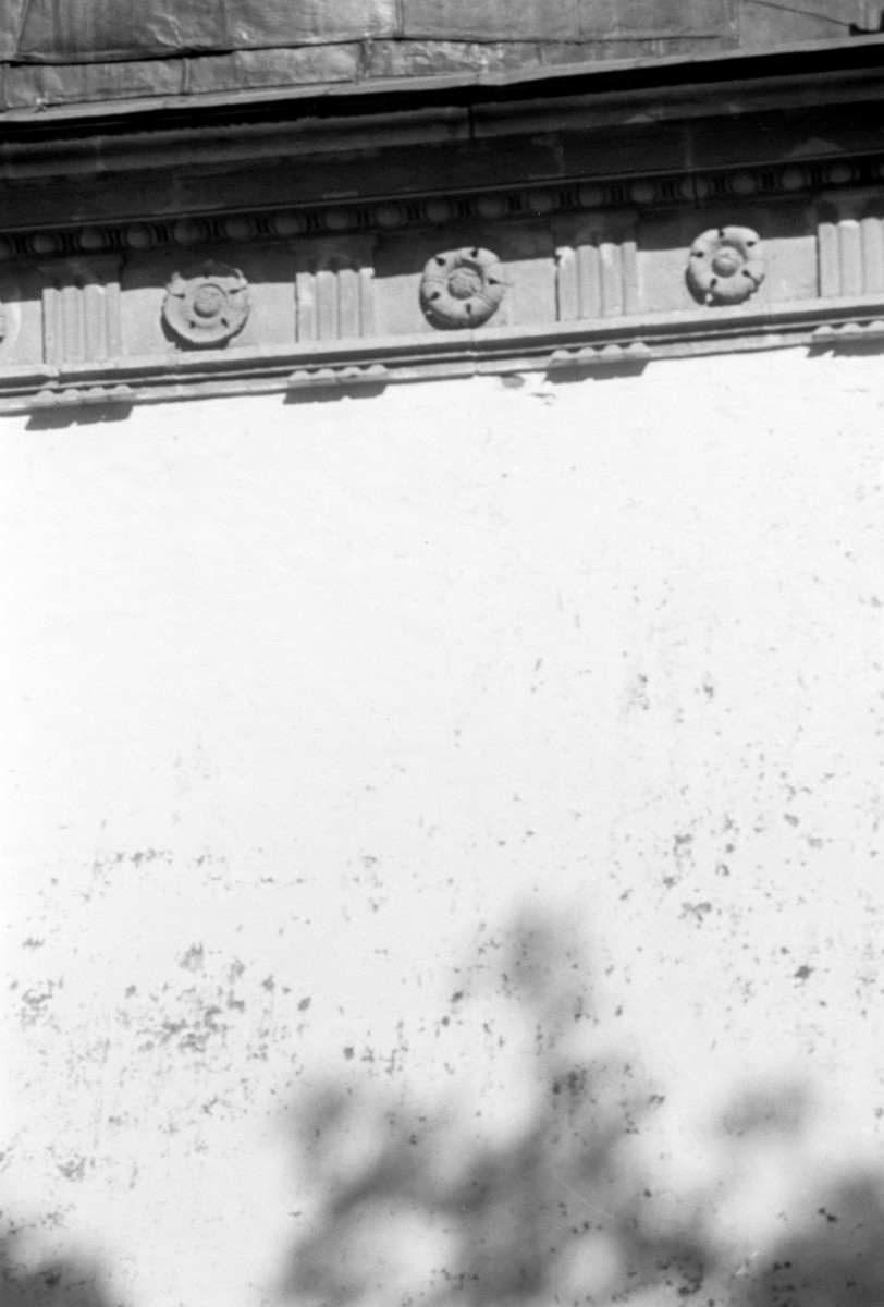 kaplica Firlejów - fragment elewacji, skan 1