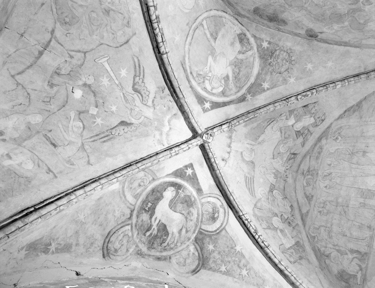 Opactwo Cystersów - polichromia sklepienia w oratorium św. Jakuba oraz zwornik., skan 1