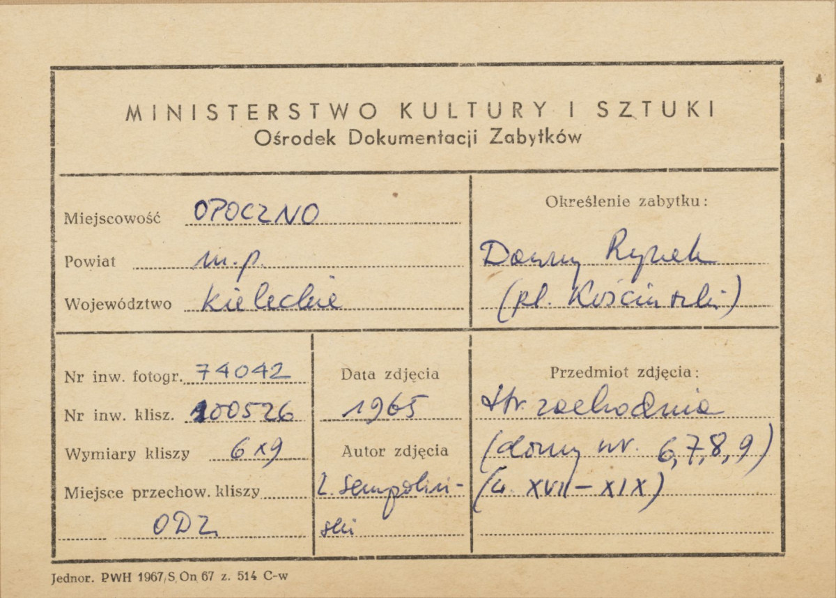 Miasto - fragment pierzei rynku - kamienice nr 6, 7, 8, 9, widok na elewacje frontowe - metryczka

 , skan 1