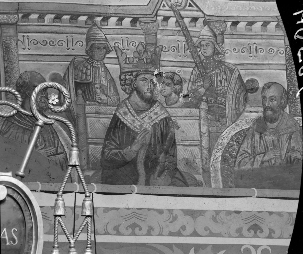 kościół katedralny pw. Narodzenia Najświętszej Marii Panny - wnętrze: fragment polichromii prezbiterium, skan 1