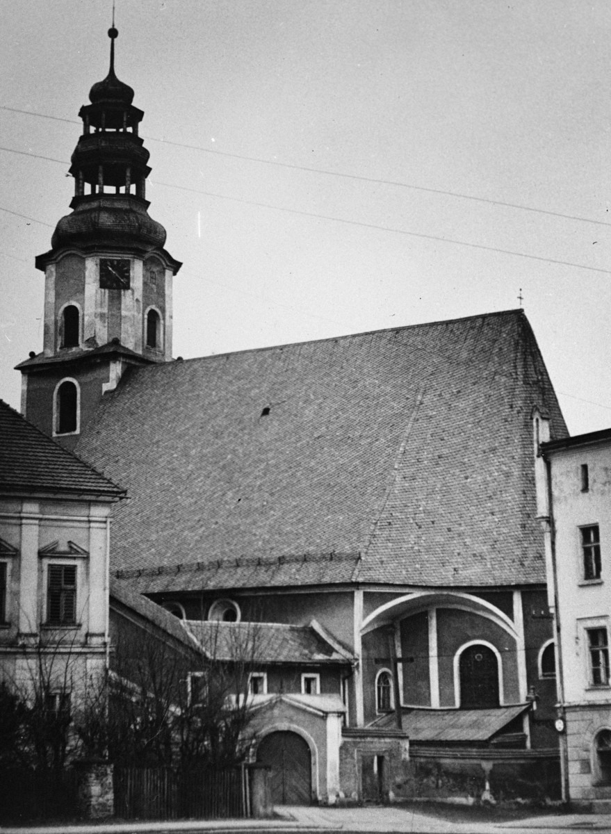 kościół pw. Bożego Ciała - elewacja południowa - fragment, skan 1