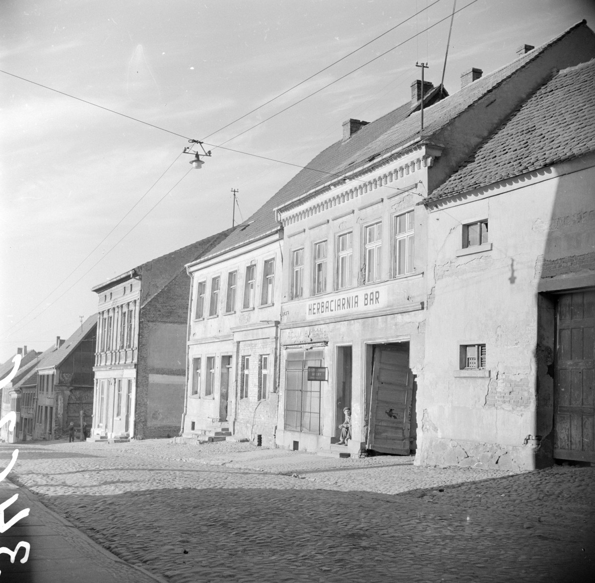 kamienice - elewacje frontowe, skan 1