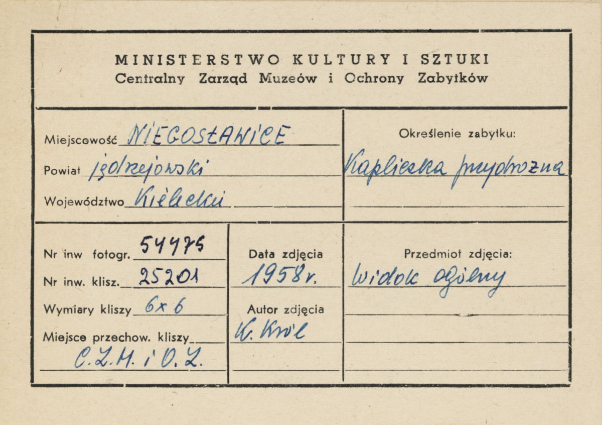 Kapliczka przydrożna - widok ogólny - metryczka

, skan 1