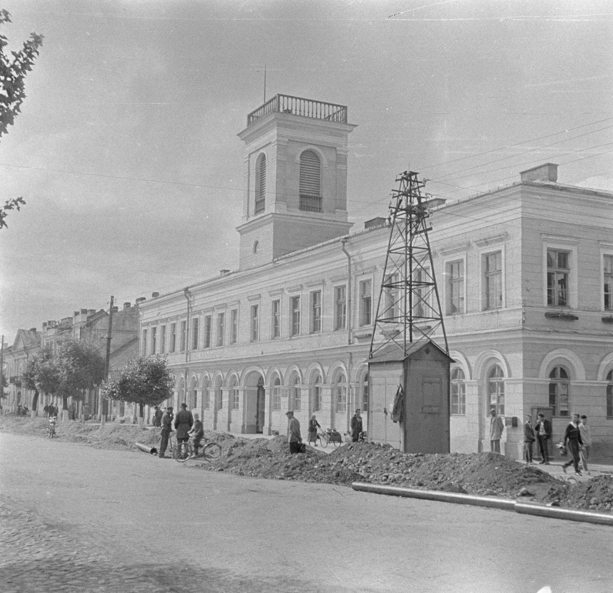 ratusz - elewacja frontowa, skan 1