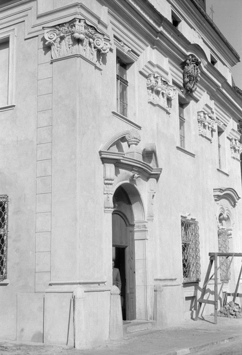 Ostrów Tumski dawny sierociniec, skan 1