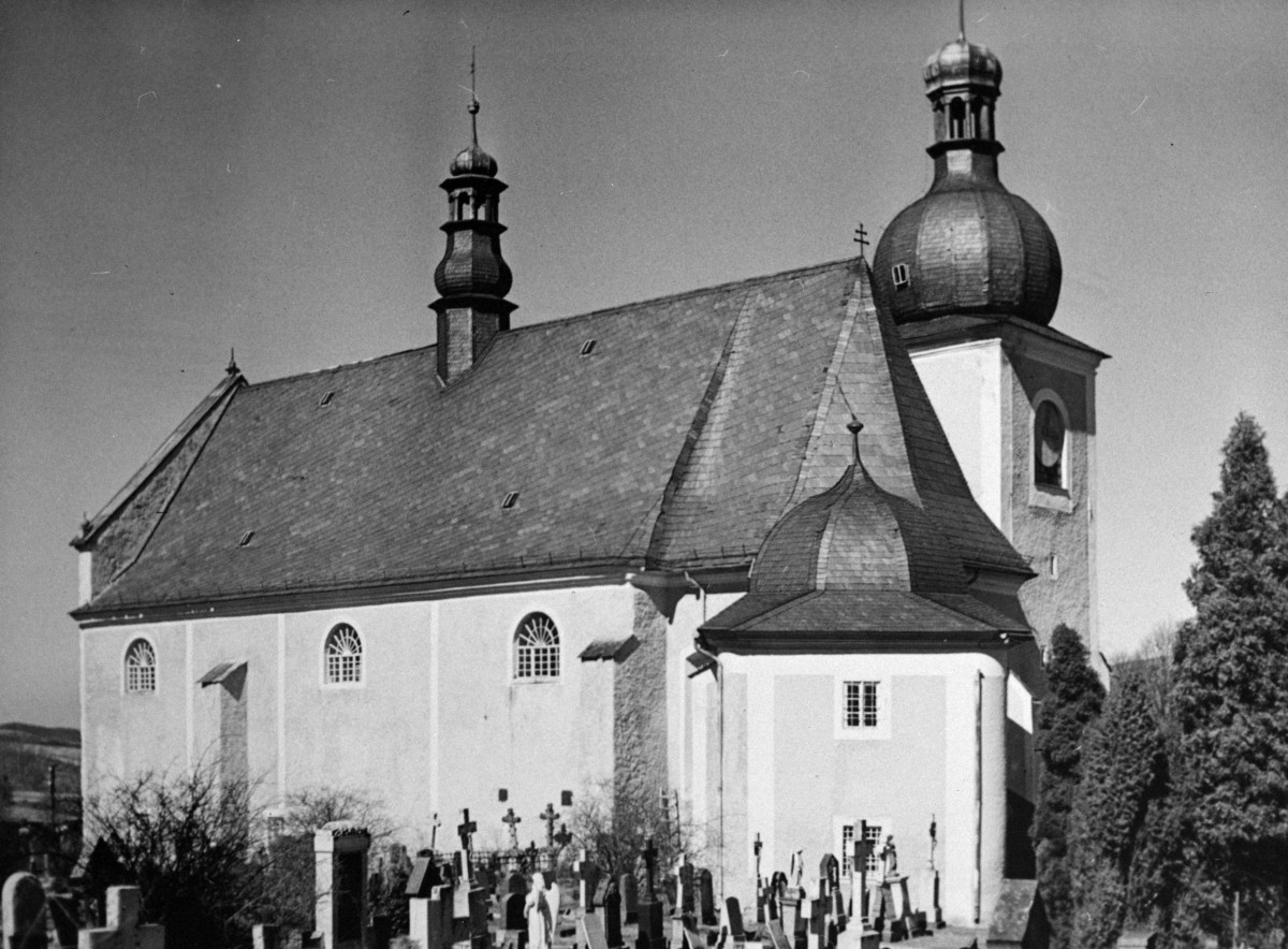 kościół pw. św. Michała Archanioła - elewacja południowa, skan 1