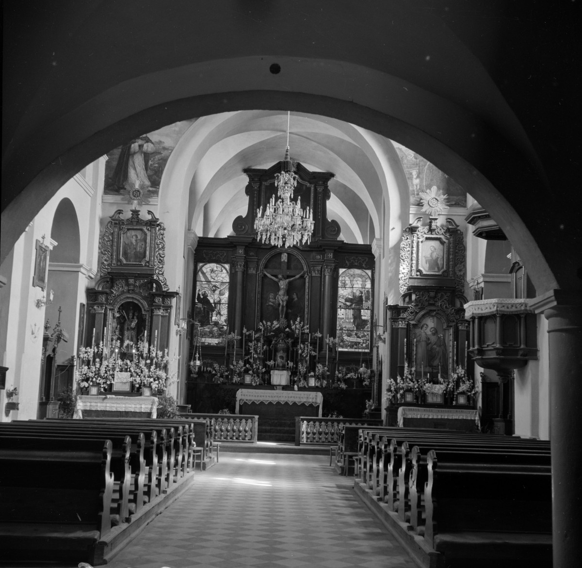 kościół św. Anny - nawa główna, skan 1