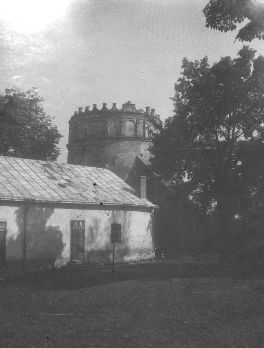 zamek Kazimierzowski - baszta, skan 1