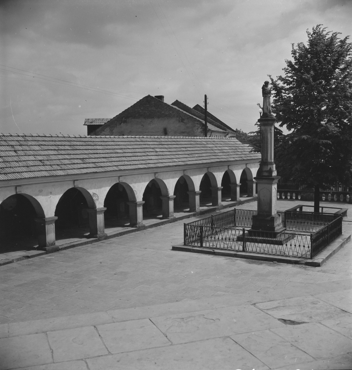 zespół klasztorny Bernardynów - krużanki - fragment, skan 1