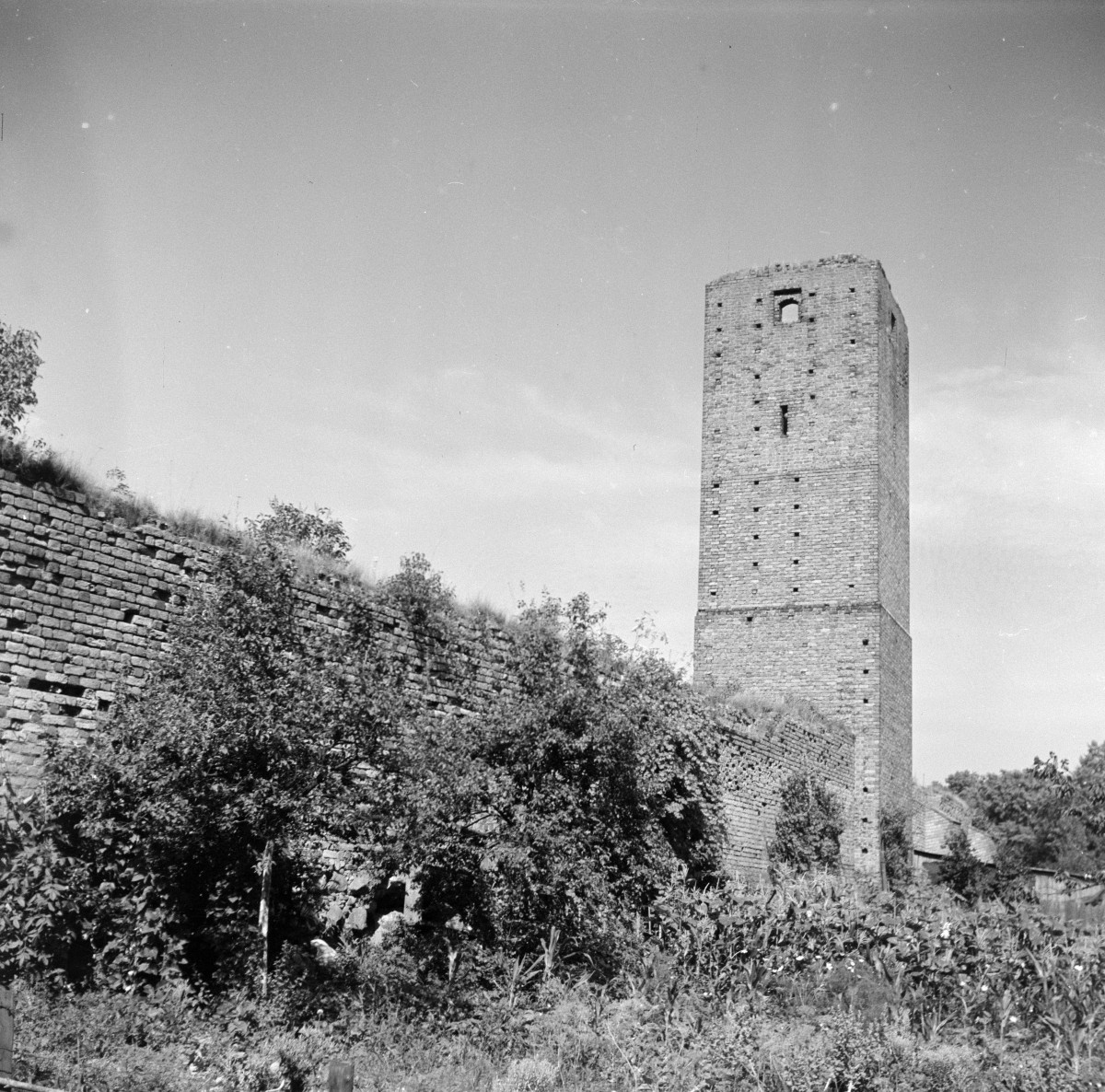 Baszta Piaskowa, mury miejskie, skan 1