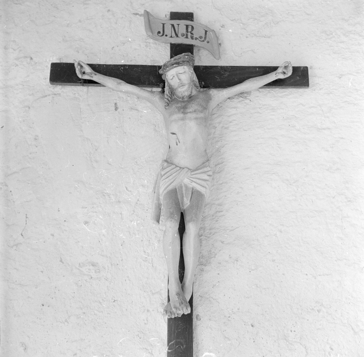 kościół pw. św. Wawrzyńca - wnętrze - kruchta - krucyfiks, skan 1