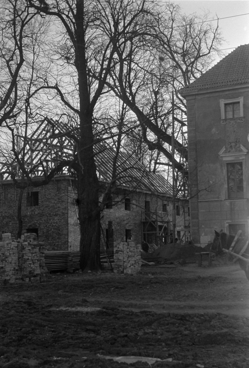 pałac Bielińskich - skrzydło wschodnie wraz z oficyną, skan 1