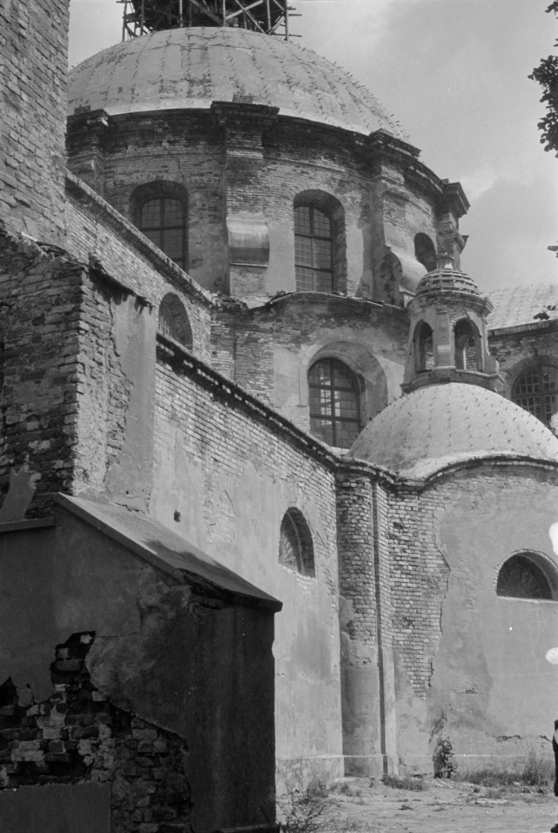 bazylika WNMP - elewacja, absyda, skan 1