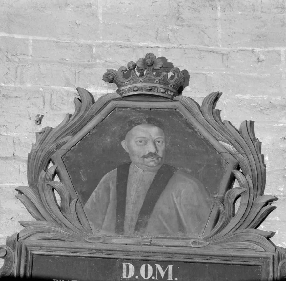 kościół pw. Wniebowzięcia Najświętszej Maryi Panny - wnętrze - nawa boczna północna - portret epitafijny J. Forbesa, skan 1