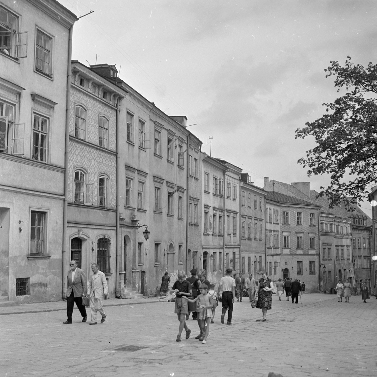 kamienice na Starym Mieście - elewacja frontowa, skan 1