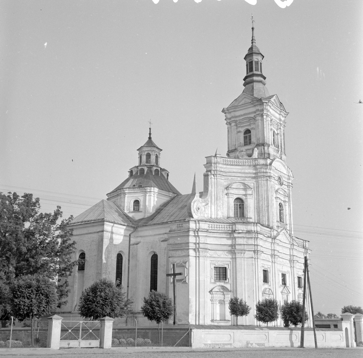 bazylika św. Anny - widok ogólny, elewacja, skan 1