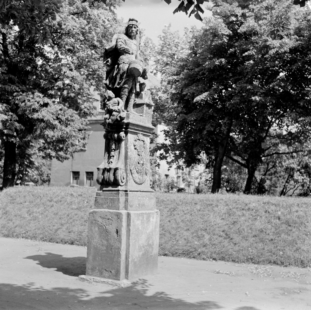 figura Św. Floriana, skan 1