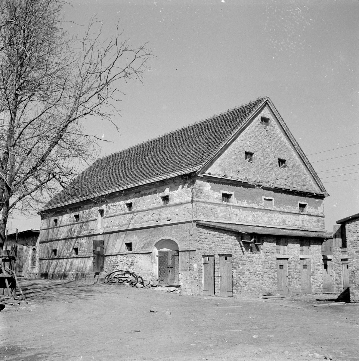 spichlerz - elewacja, widok ogólny, skan 1