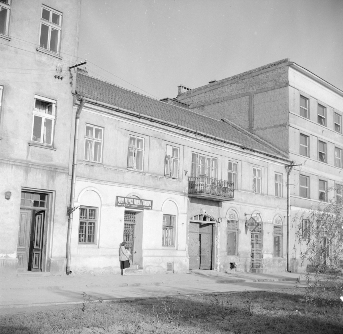 kamienica - elewacja frontowa, skan 1