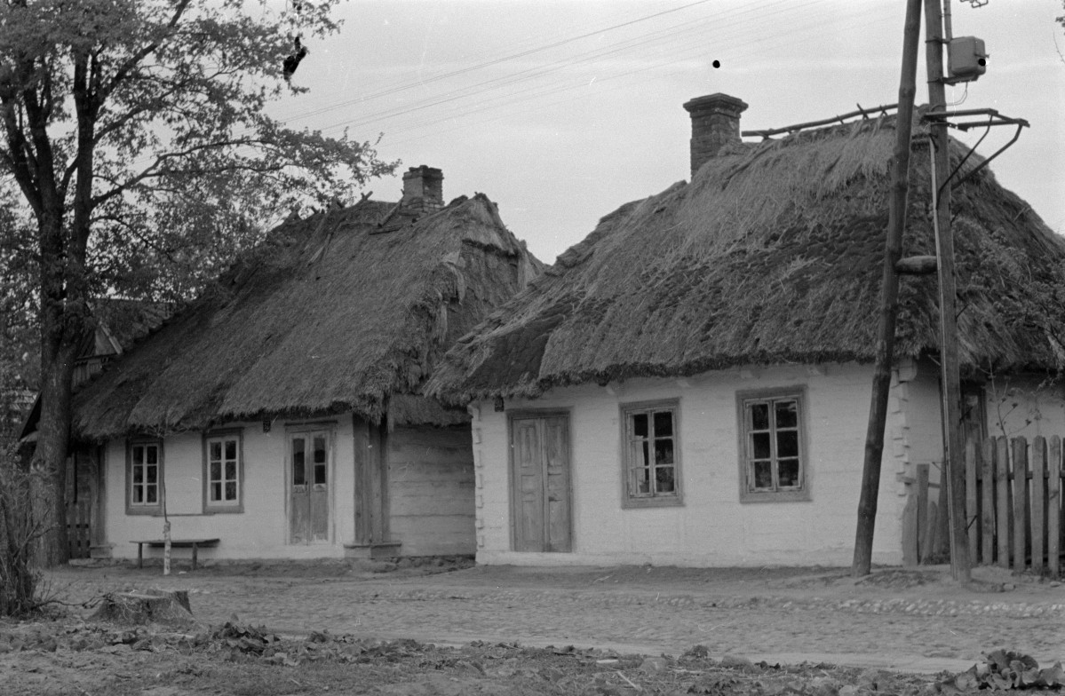 chałupy drewniane - elewacje frontowe, skan 1