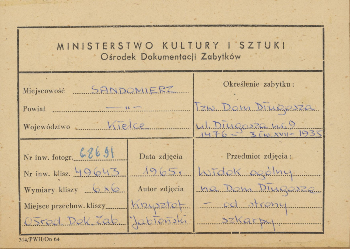 Dom Długosza, widok ogólny od strony płd. - metryczka, skan 1