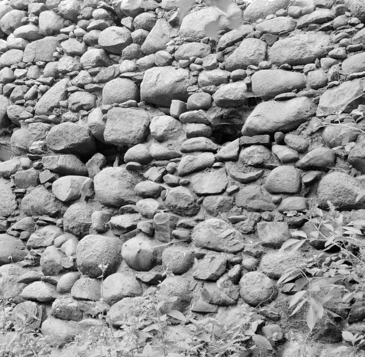 zamek - mur granitowy, skan 1