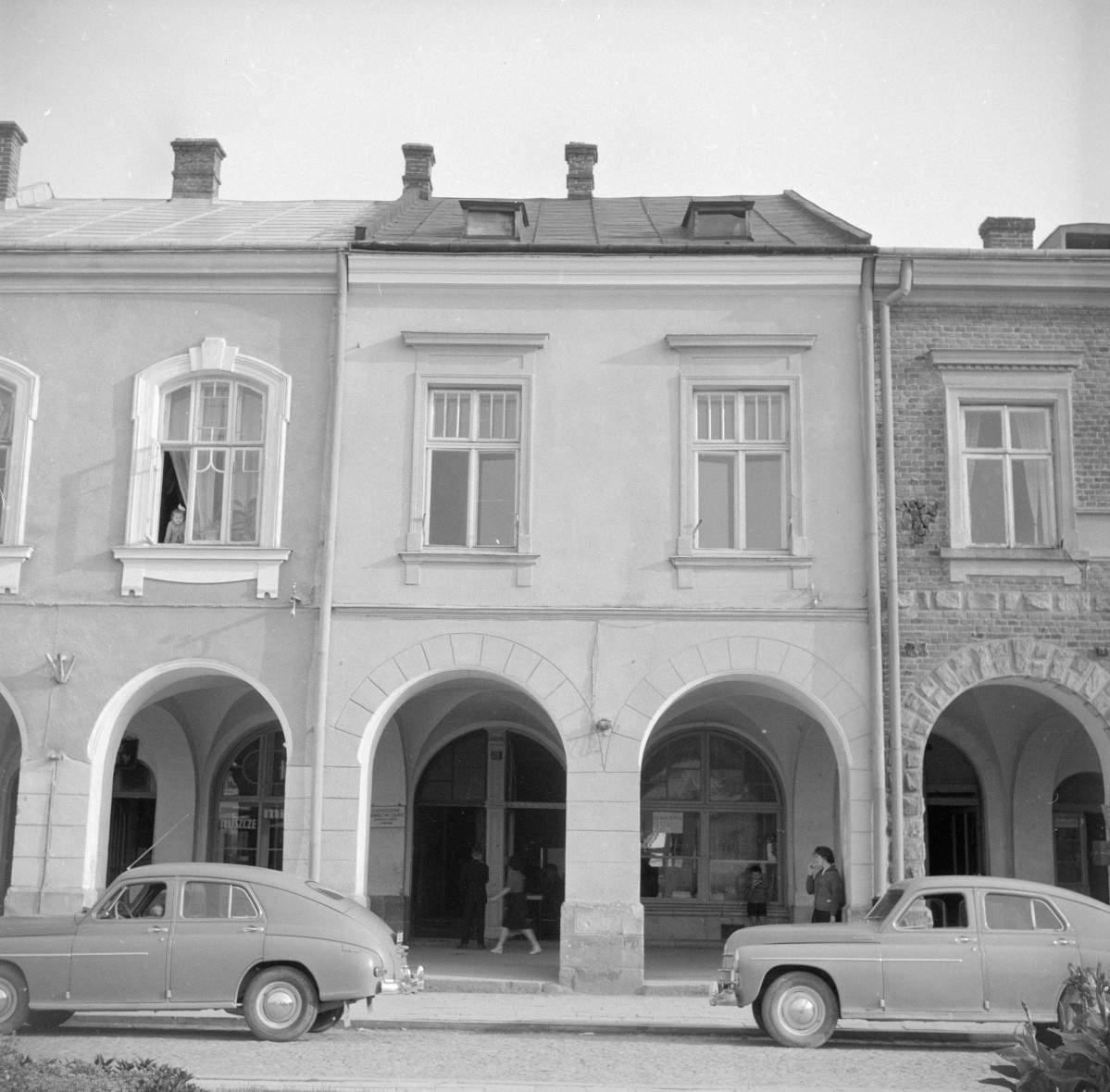 kamienica - elewacja frontowa, skan 1