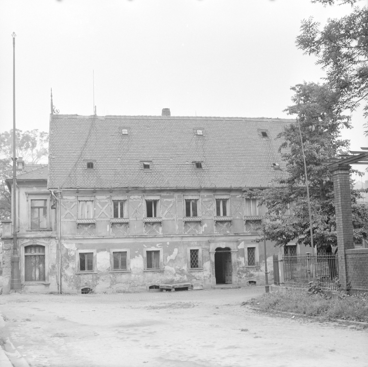 Dom - widok ogólny, skan 1