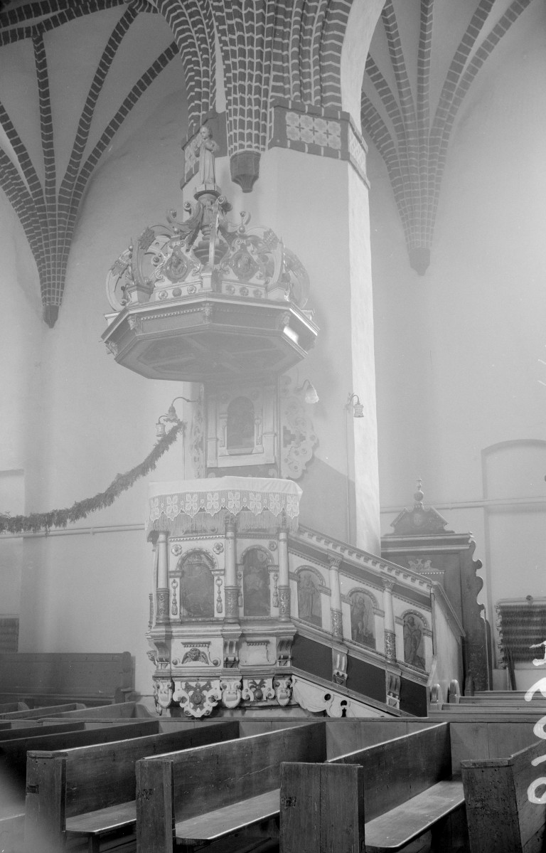 Kościół św. Michała Archanioła - ambona, skan 1