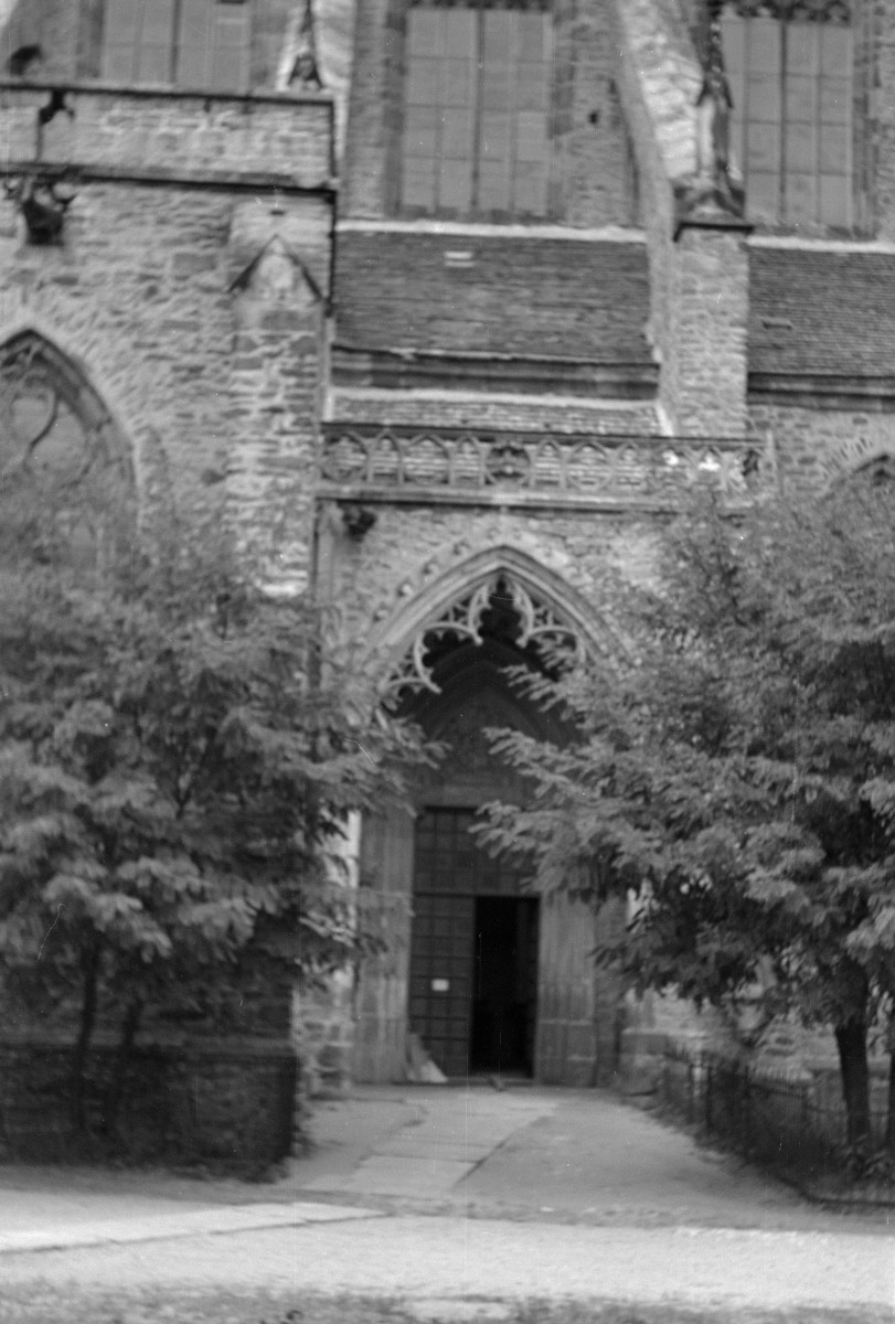 kościół parafialny - portal, skan 1