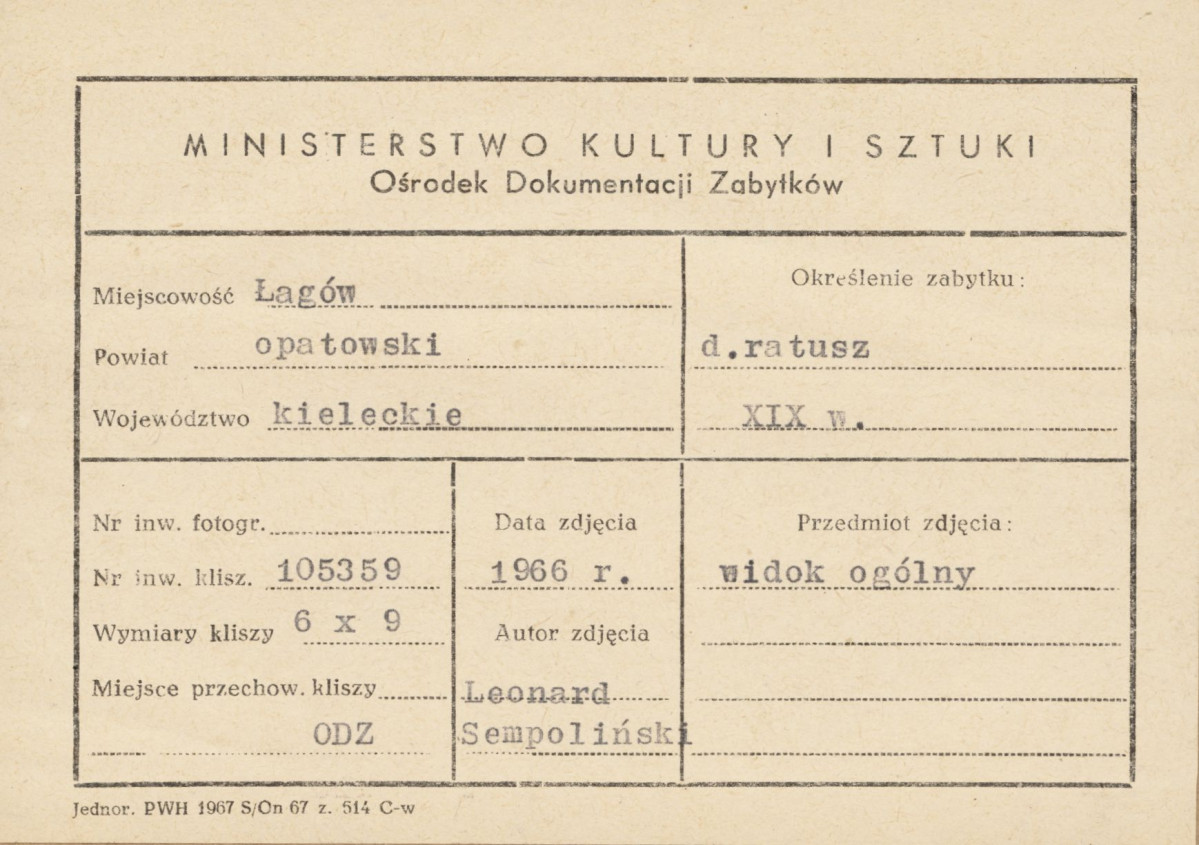 Widok ogólny na d. ratusz - metryczka


, skan 1