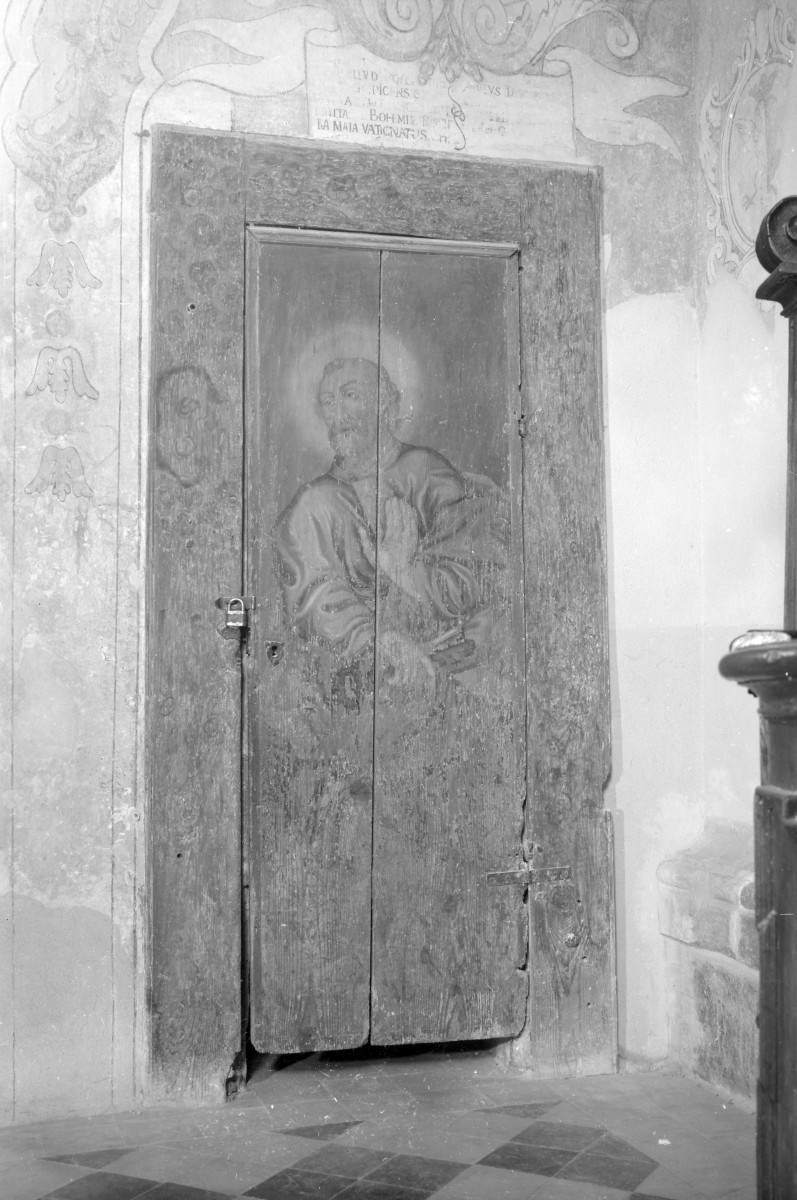 Bazylika kolegiacka Świętej Trójcy - polichromia na drzwiach ambony, skan 1