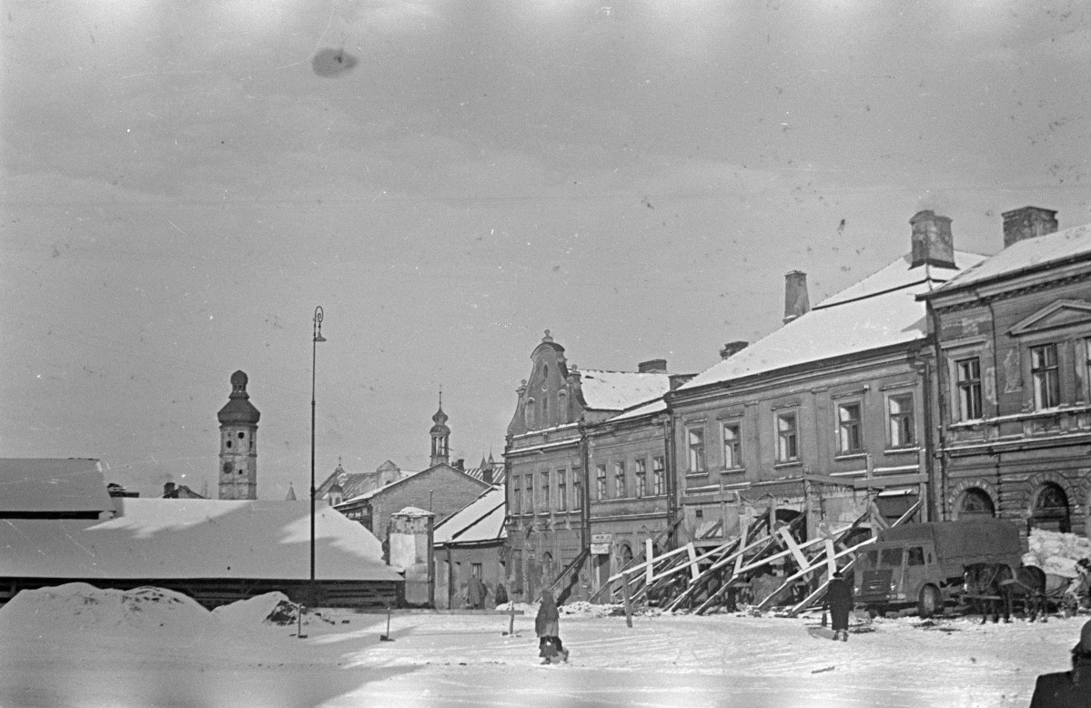 rynek - pierzeja północna, skan 1