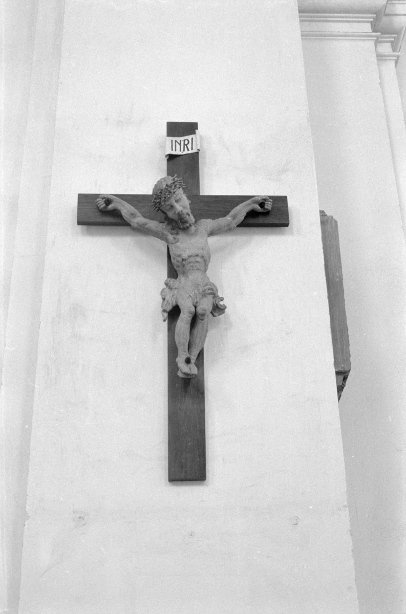 Kościół pw. Przemienienia Pańskiego - wnętrze. Krucyfiks z XVIII wieku., skan 1