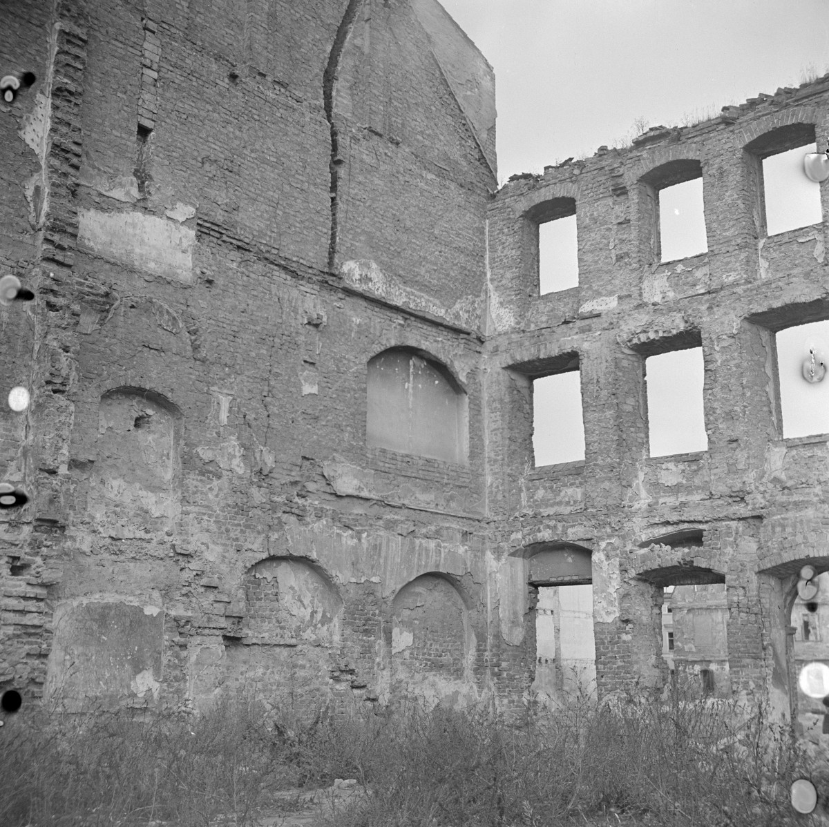 kamienica - elewacja wewnętrzna, skan 1