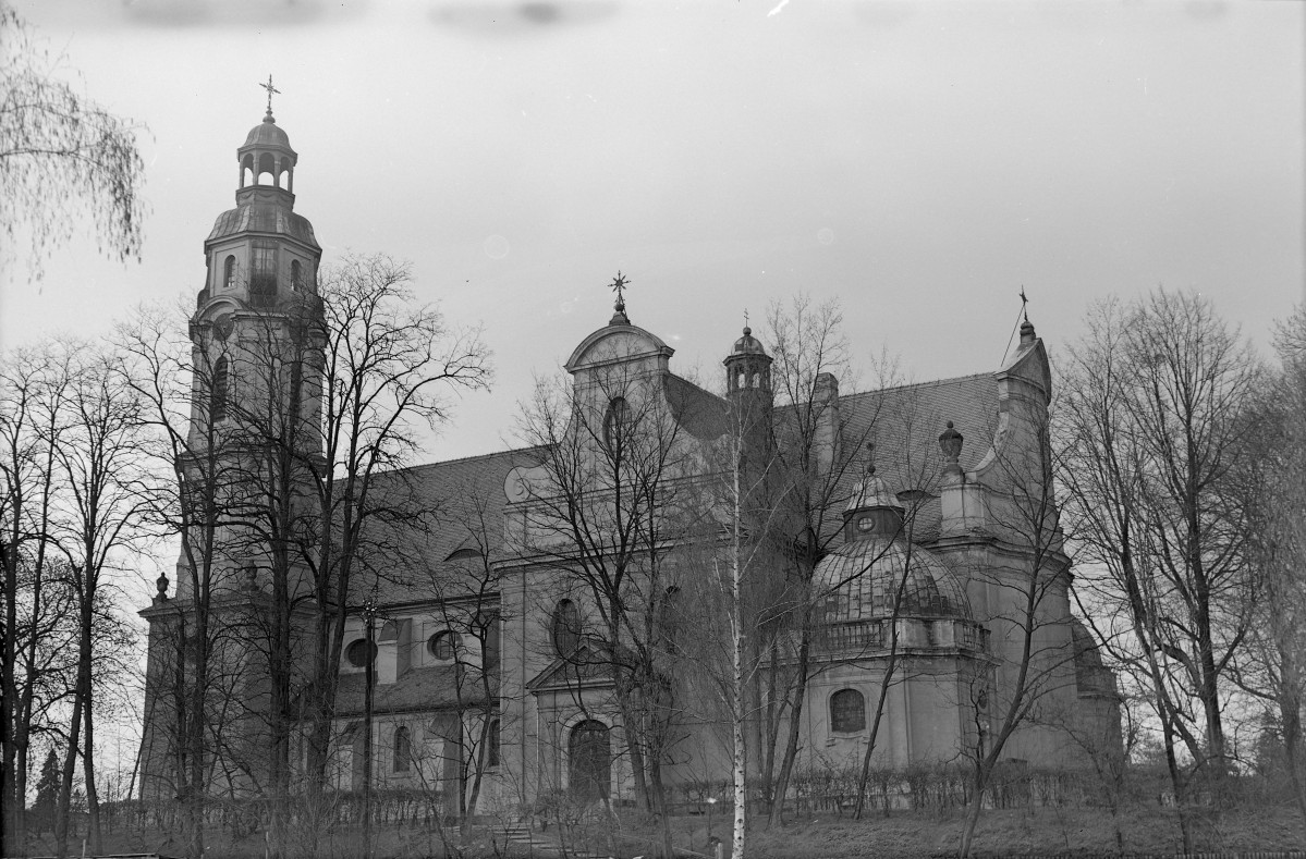 kościół pw. Bożego Ciała - elewacja południowa, skan 1