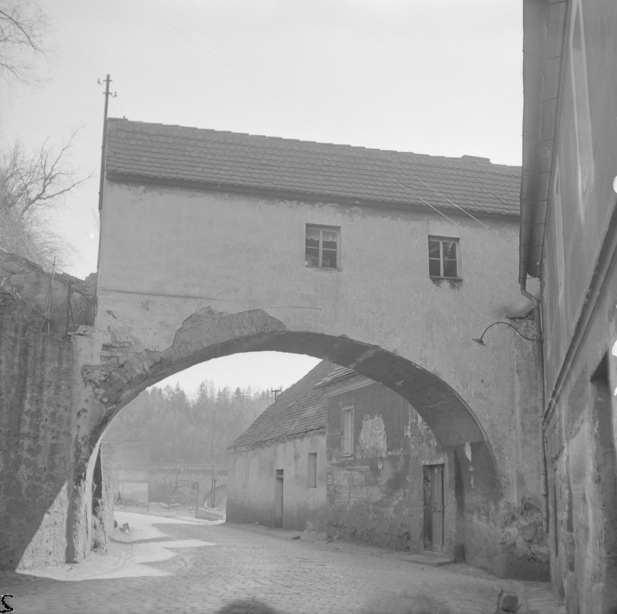 mury obronne - brama, skan 1