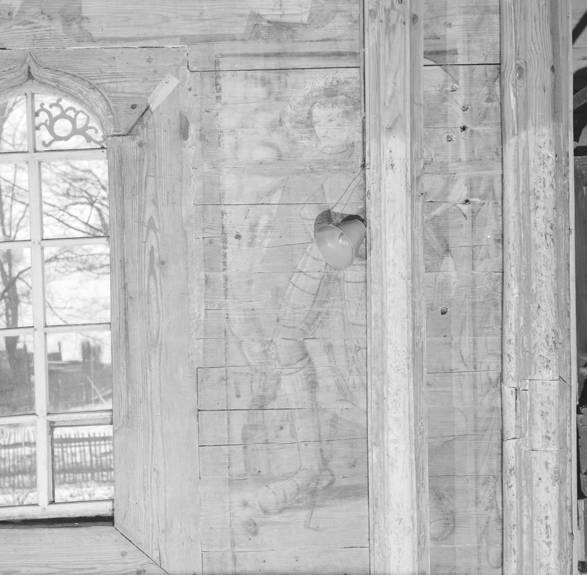 kościół pw. Podwyższenia Krzyża Świętego - wnętrze - prezbiterium - ściana południowa - fragment polichromii, skan 1