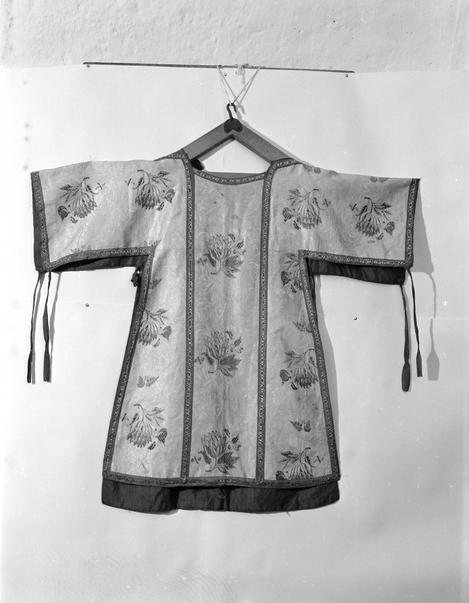 klasztor Benedyktynek - zbiory - dalmatyka, skan 1