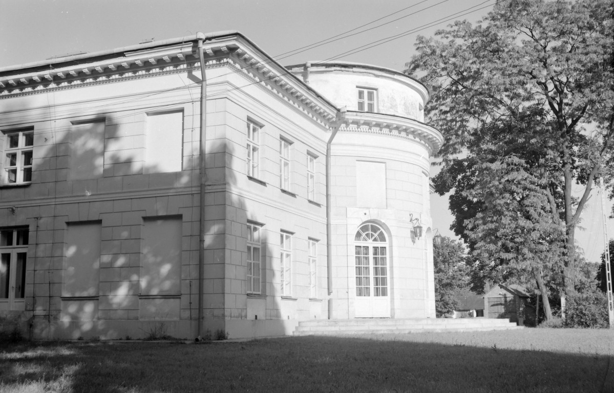 pałac Czartoryskich - Pałac Marynki - elewacja ogrodowa od północnego - zachodu - fragment, skan 1