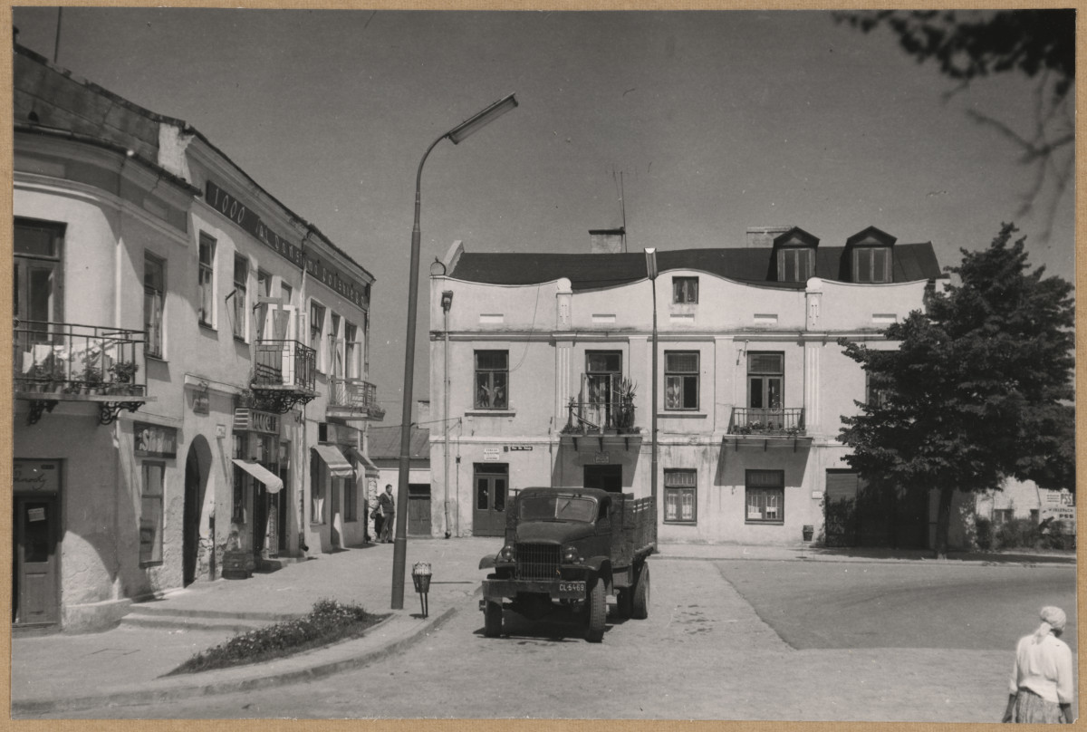 Rynek - fragment pierzei zachodniej i północnej

 , skan 1