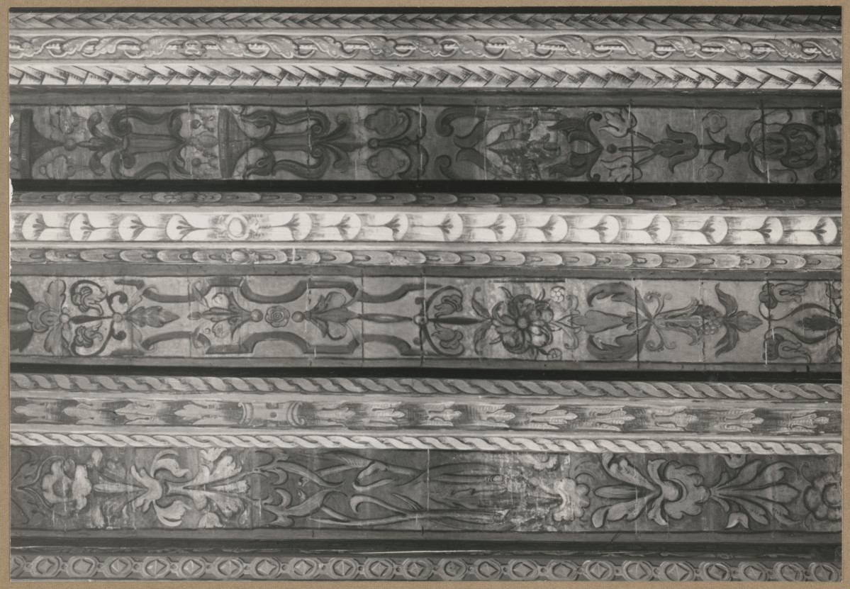 Pałac biskupów - wnętrze, d. komnata biskupia, fragment polichromii na stropie , skan 1