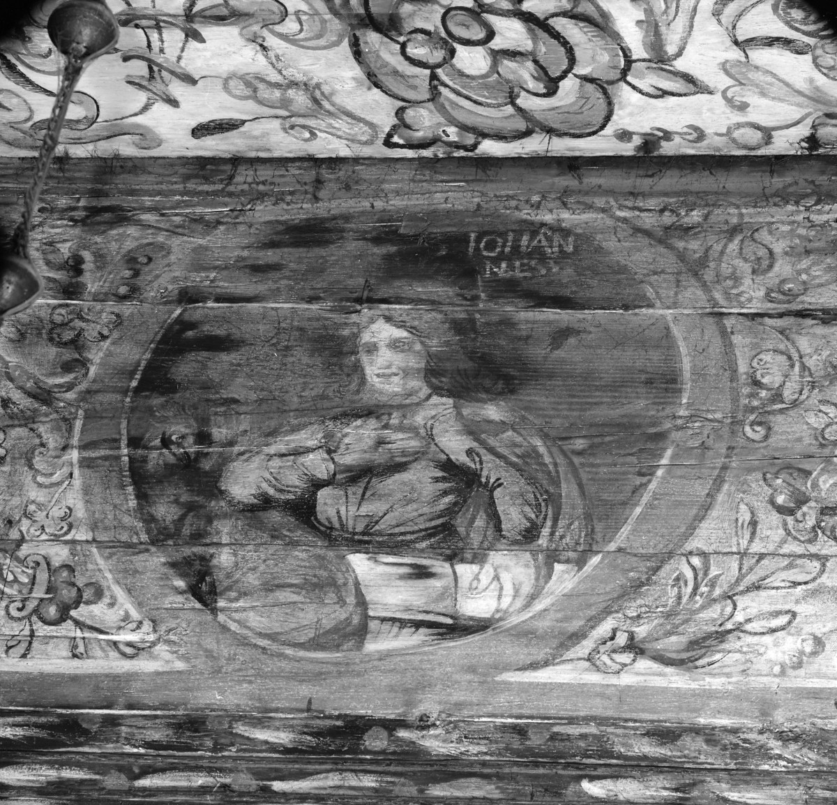 kościół pw. św. Michała Archanioła - nawa główna - zaskrzynienie północne - fragment polichromii z św. Janem Ewangelistą, skan 1