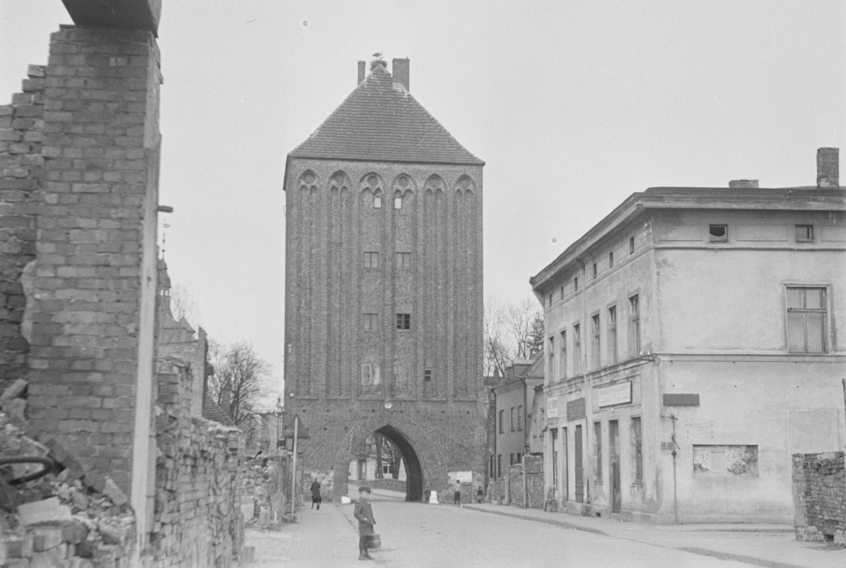 brama koszalińska - brama miejska, skan 1